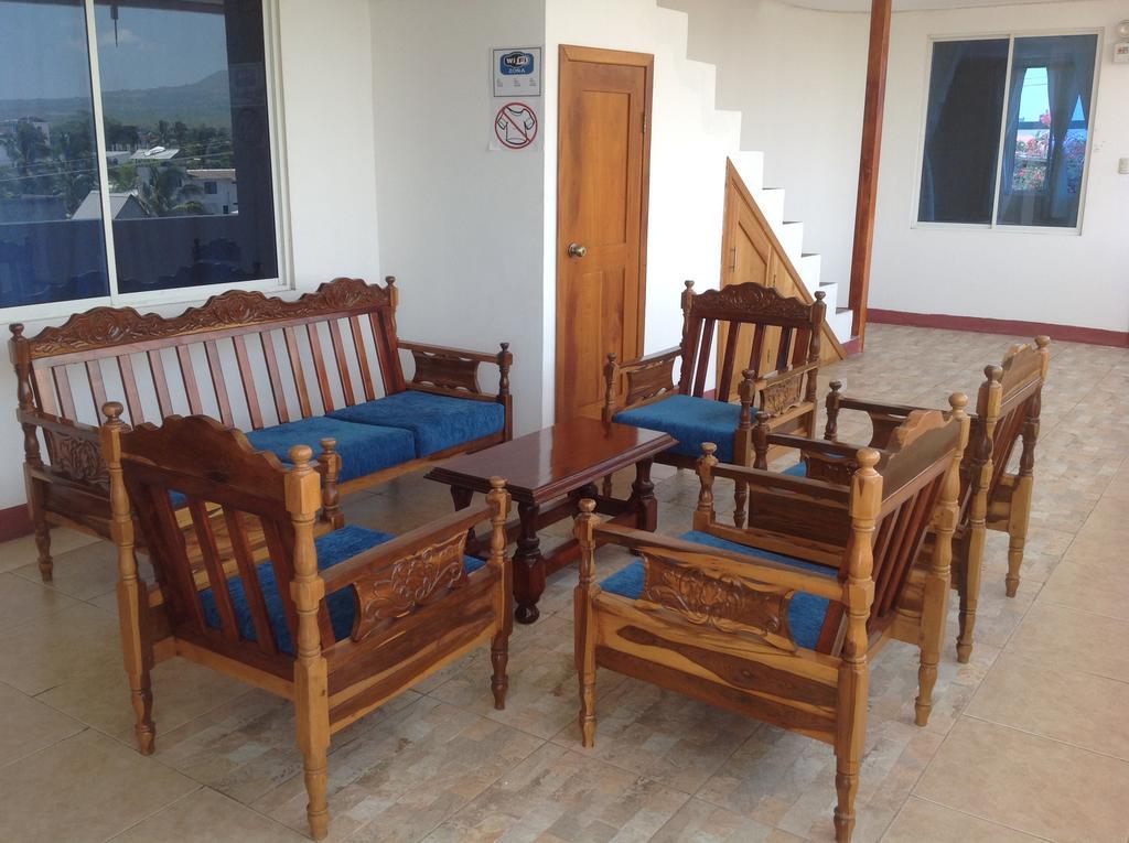 Gloria - Galapagos Inn Puerto Ayora  Dış mekan fotoğraf