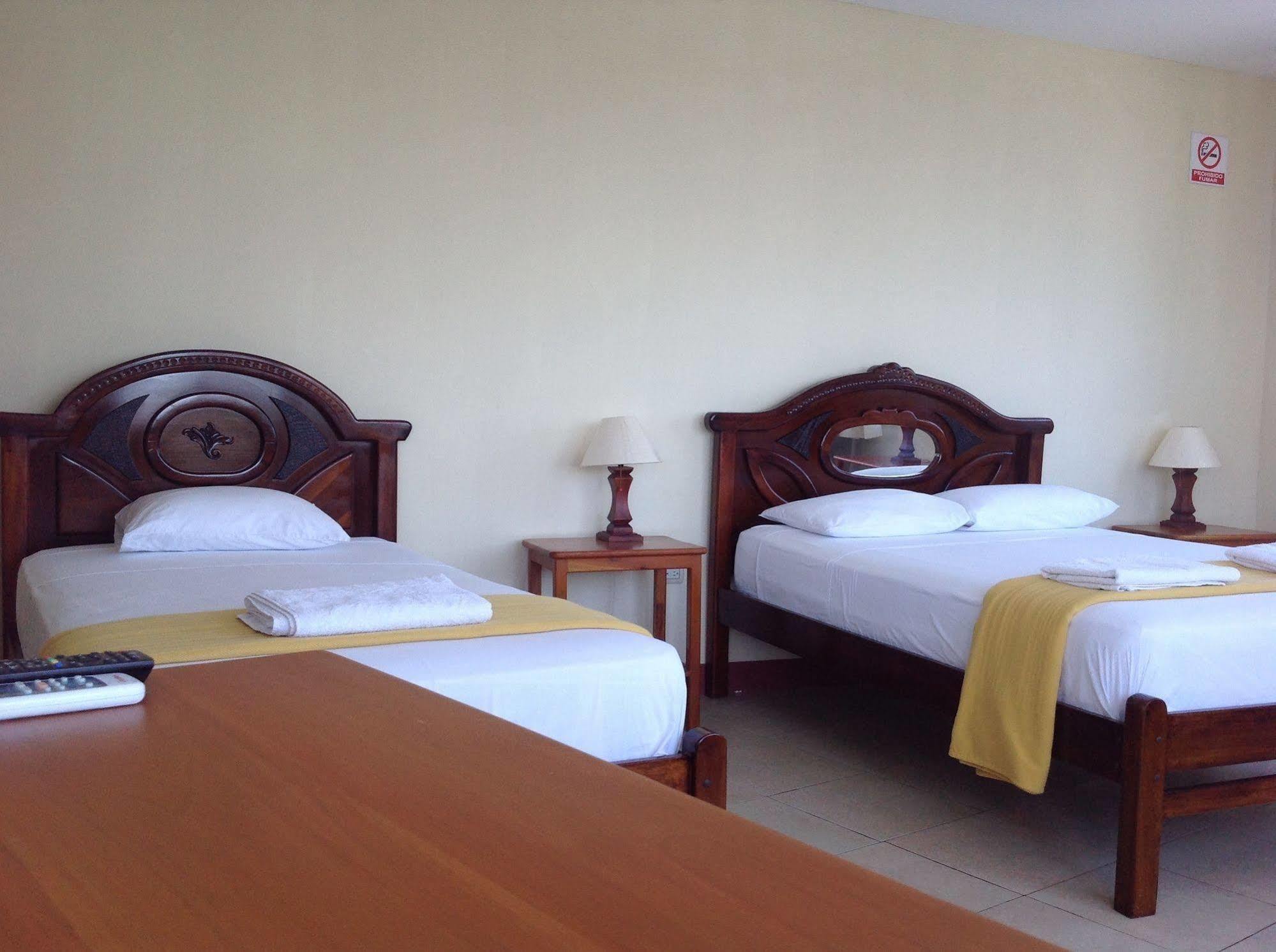 Gloria - Galapagos Inn Puerto Ayora  Dış mekan fotoğraf