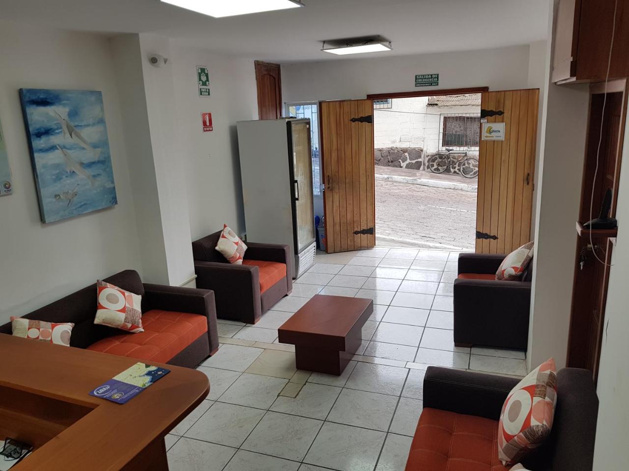 Gloria - Galapagos Inn Puerto Ayora  Dış mekan fotoğraf