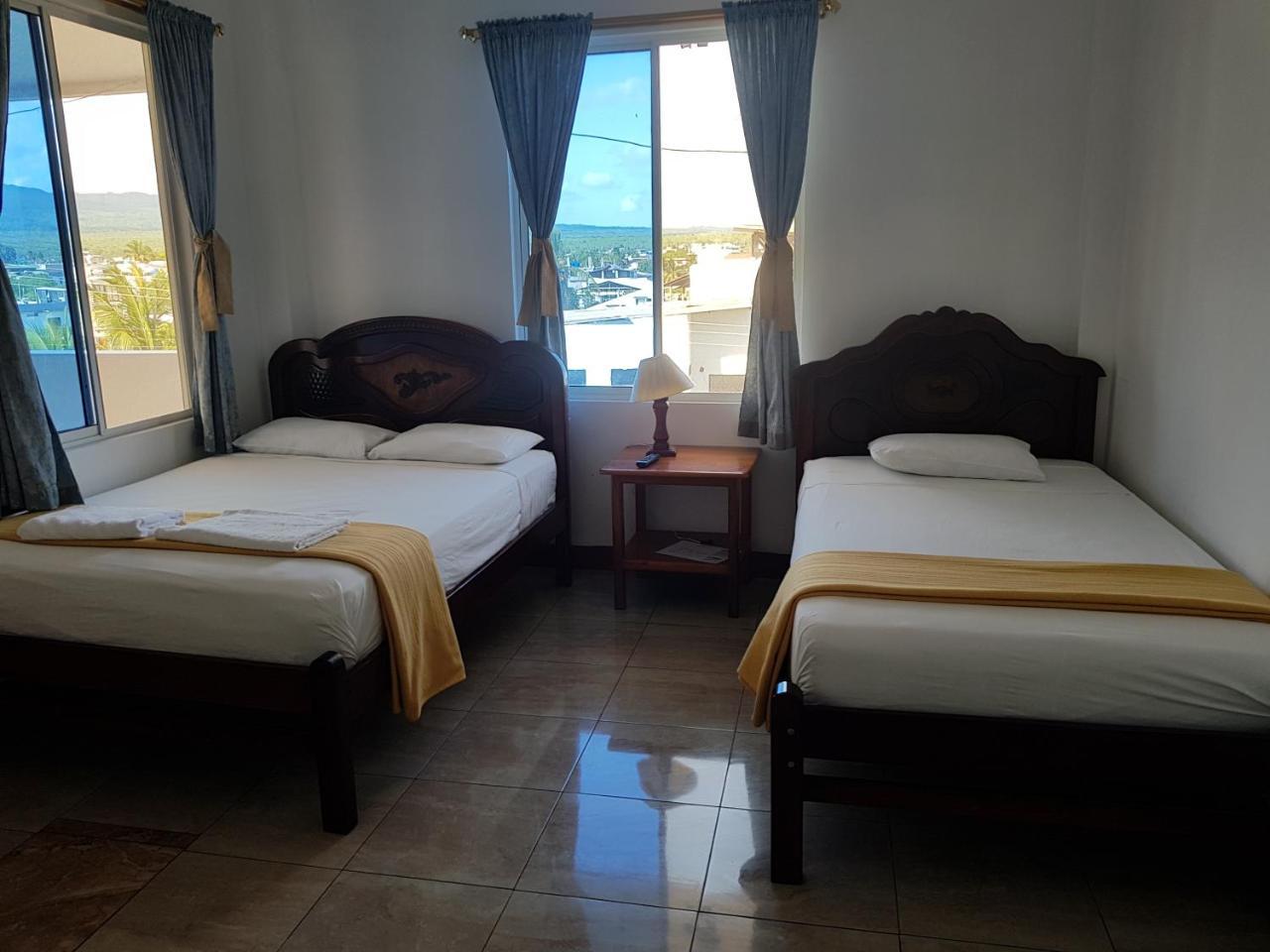 Gloria - Galapagos Inn Puerto Ayora  Dış mekan fotoğraf