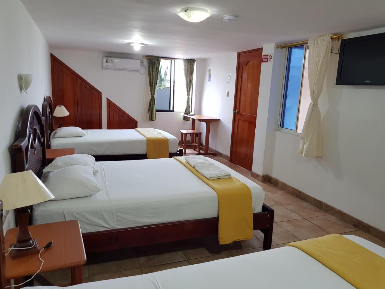 Gloria - Galapagos Inn Puerto Ayora  Dış mekan fotoğraf