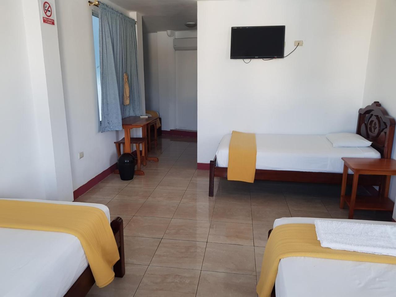 Gloria - Galapagos Inn Puerto Ayora  Dış mekan fotoğraf